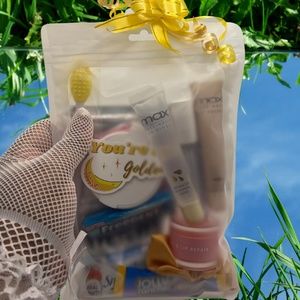 Lip Care Gift Set (Yellow)